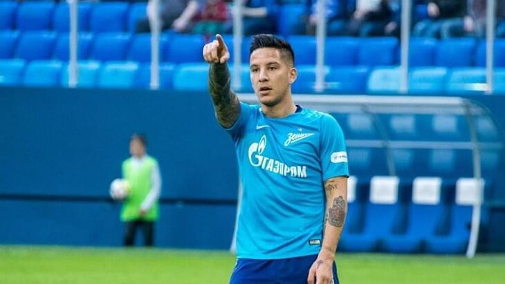 Голы: Шатов (13', 64'), Ерохин 48', Дзюба 57', Дриусси 90' - Баринов 17', Ал. Миранчук 74', Смолов 85'. 