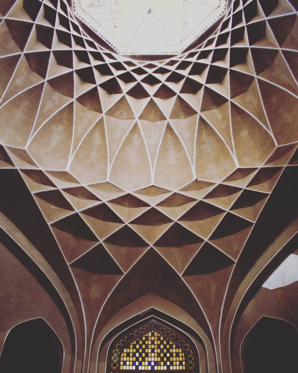 Потолок из глины, Язд