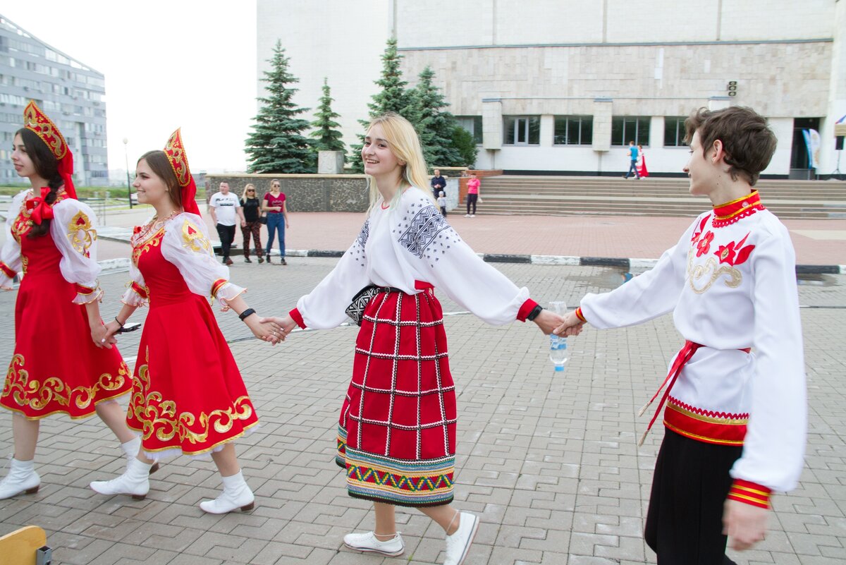 А знали ли вы, что в г. Белгород ежегодно проводится студенческий фестиваль Русь Заповедная, в котором могут принять участие студенты всех городов России  и даже с других стран?-2