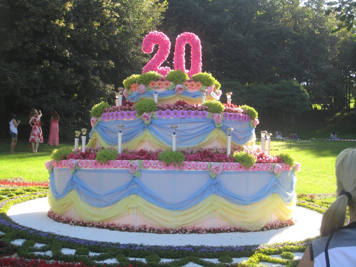 Огромный торт с днем рождения фото