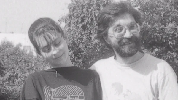 Стих посвящается Ю. Шевчуку в память о жене Эльмире, - безвременно ушедшей из этого мира.