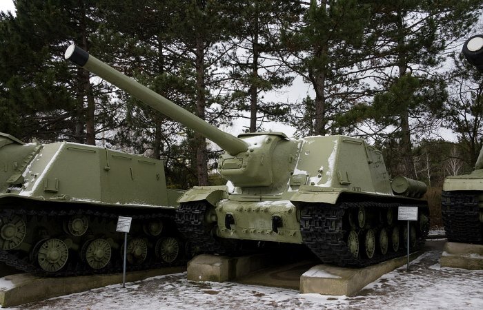 Пушка ИСУ-122.