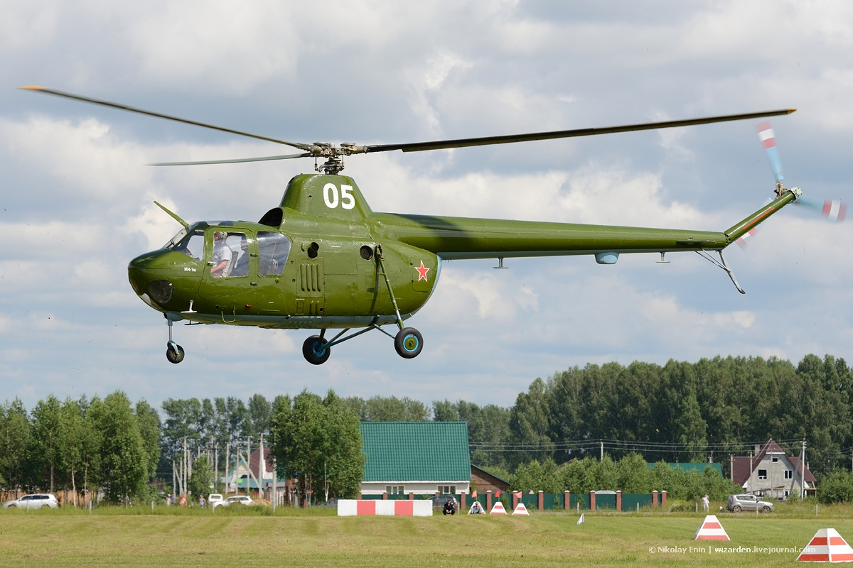 Ми-1 вертолёт. СССР вертолет ми-1. Совётский вертолёт ми1. Ми1 вертолет Советский 1948.