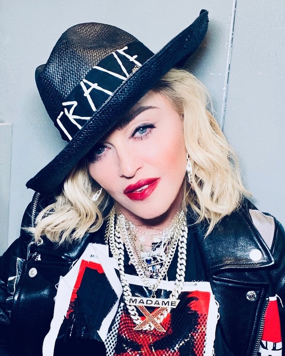 https://www.instagram.com/madonna/