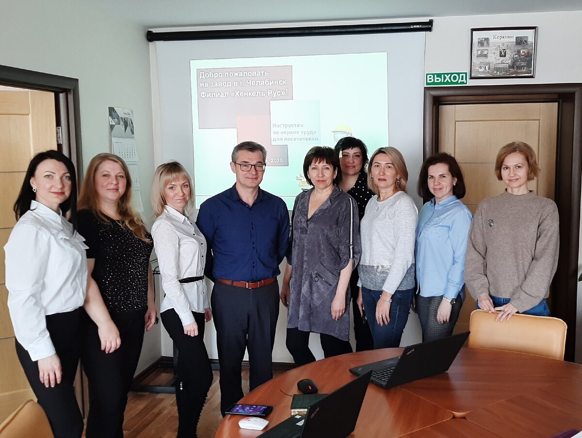 Александр Иванов – директор предприятия – радушно встретил нас в своем кабинете и рассказал о предприятии и его традициях.