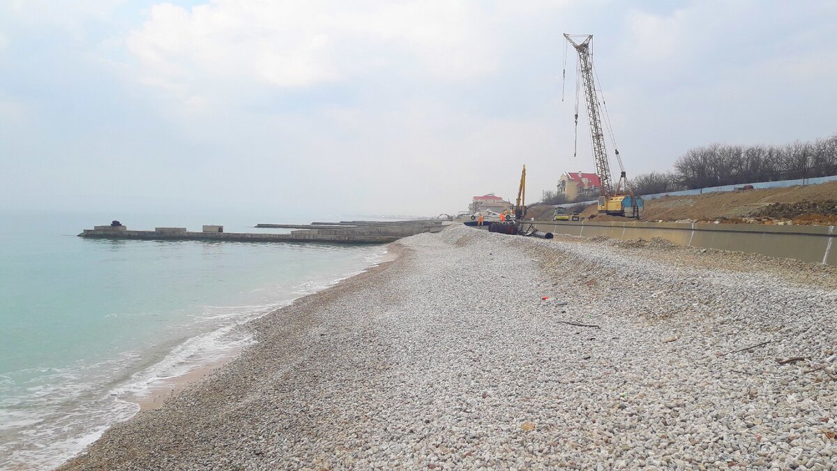 В Приморском строят набережную (фото автора)