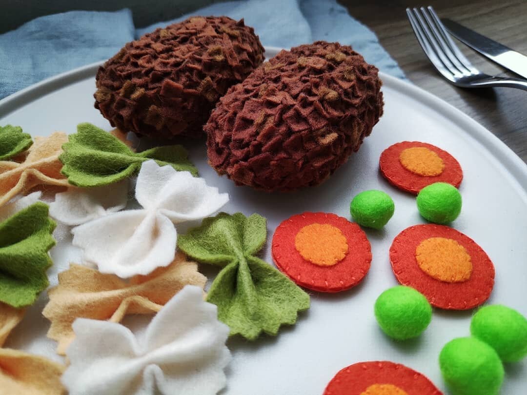 Моя игрушечная еда из разных видов фетра