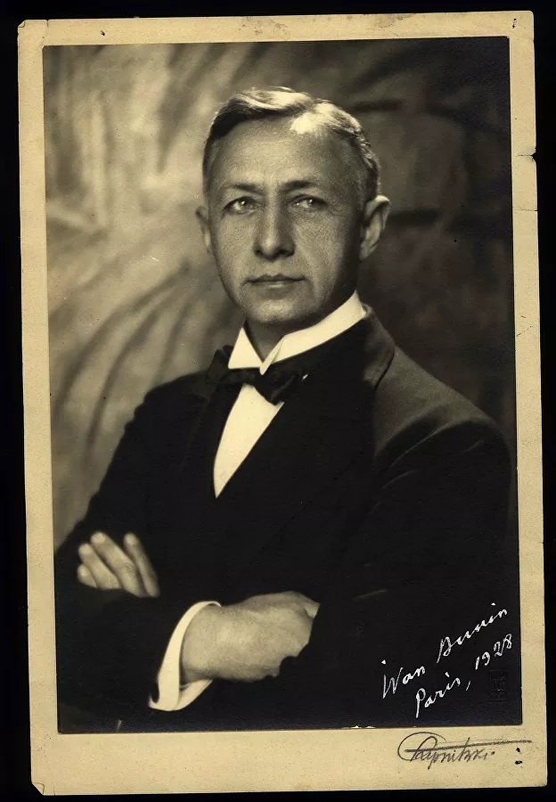 Иван Алексеевич, Париж, 1928 год.