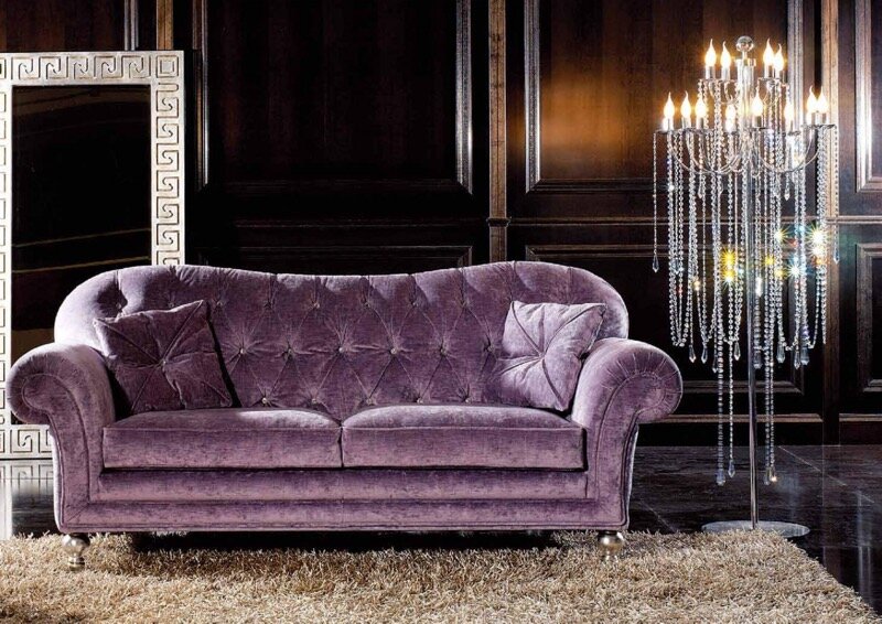Диван на велюре