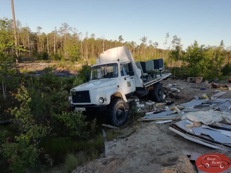 ГАЗ 3308 Садко вахтовка. Аварии ГАЗ Садко. ГАЗ 3108 Садко в грязи. ГАЗ Садко в болоте.