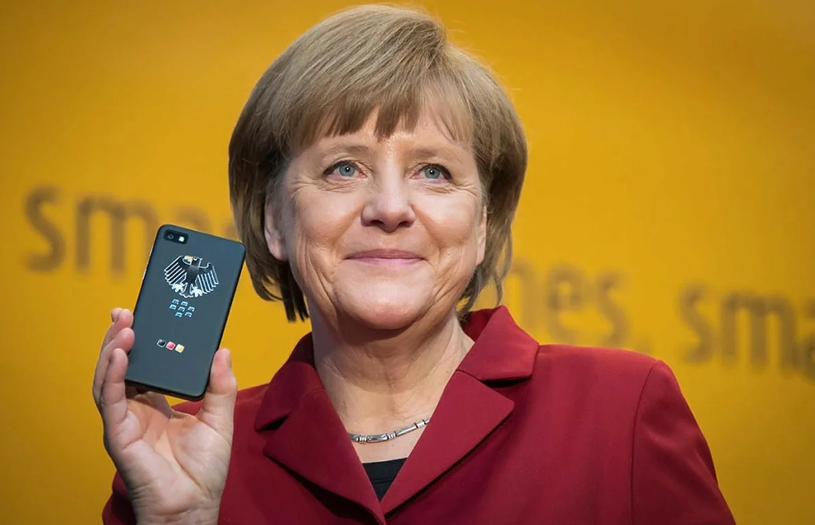 Немецкий пенсионер со смартфоном https://www.seattletimes.com/