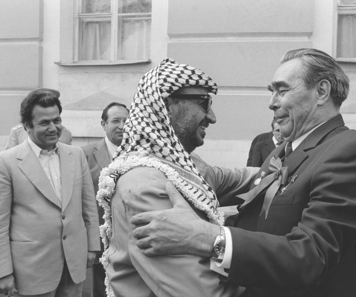 Брежнев и Ясир Арафат, 1968 год
