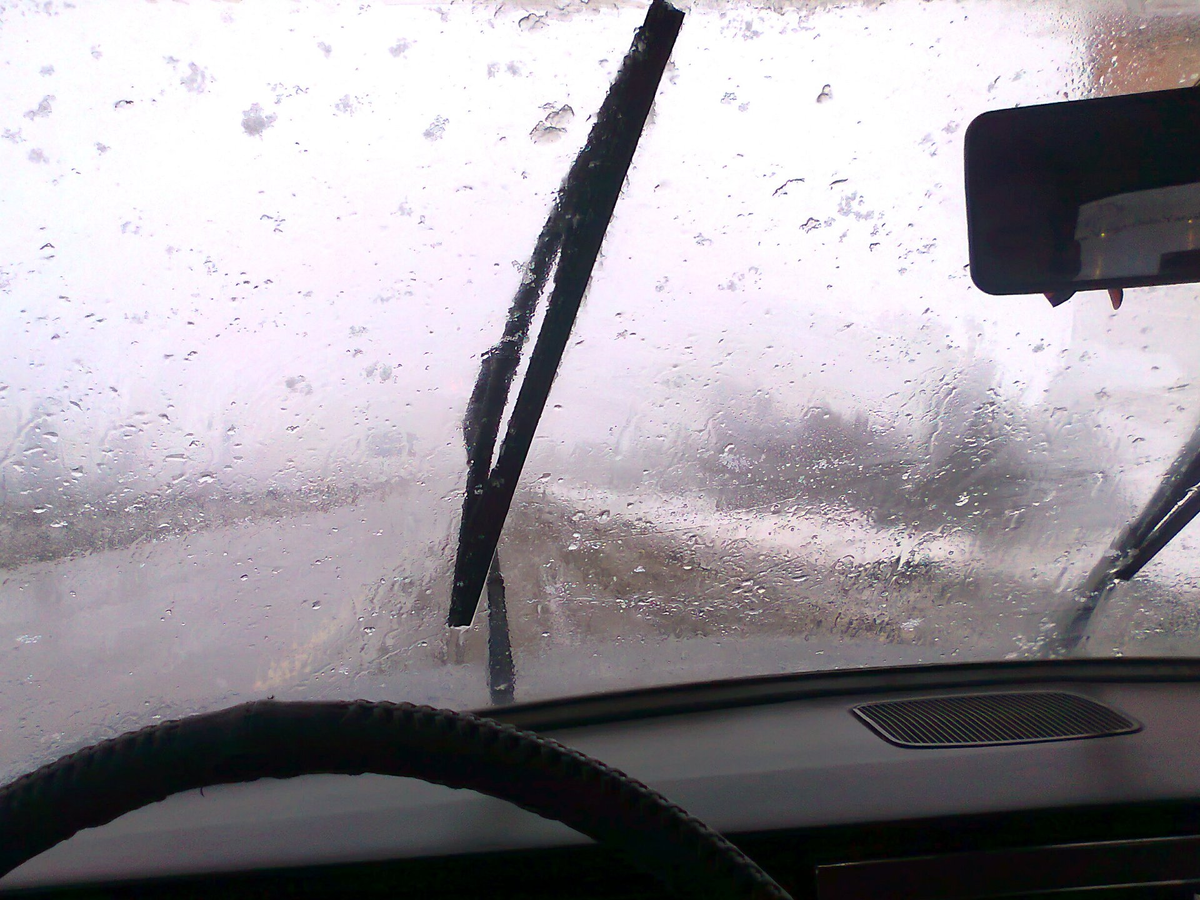 Шестерня стеклоочистителя лада гранта. Не работают дворник со стороны водителя. Механизм стеклоочистителя калина 2. Стеклоочиститель со стороны водителя. Дворники для лада калина 2.