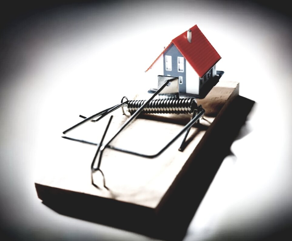 Если условия уж сильно привлекательные-это лишний повод насторожиться