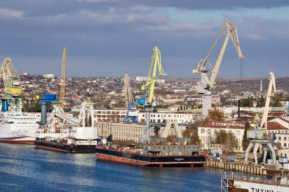 Больше кранов богу кранов.