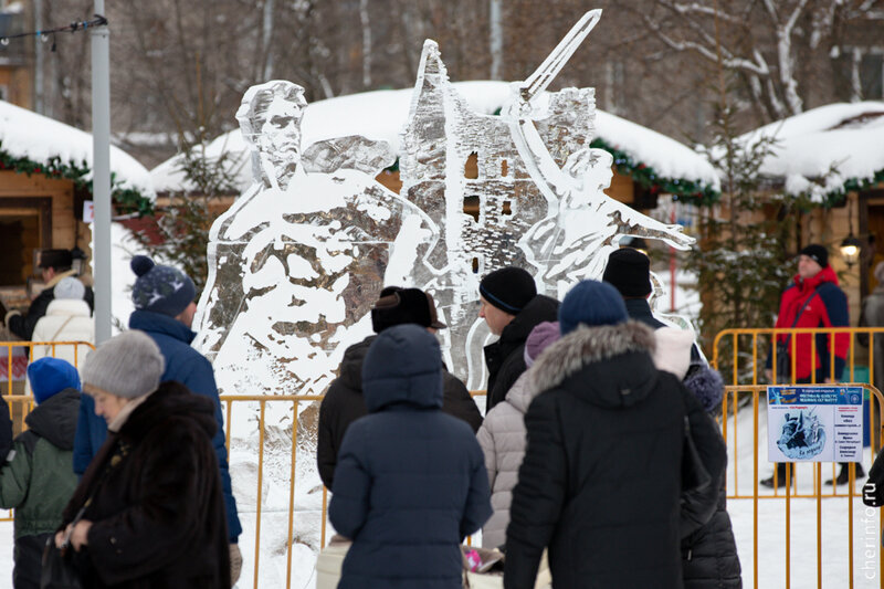    Отдать свой голос можно в группе фестиваля ледяных скульптур, выбрать разрешается две работы.