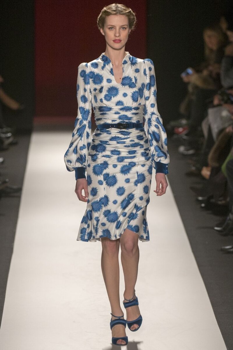 Carolina Herrera Pre-Fall 2013-14 Fashion Show Moda