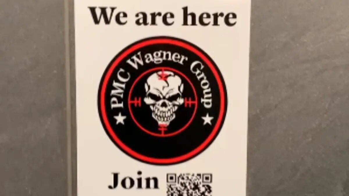 Листовка ЧВК «Вагнер» в Кракове. Фото: скрин из видео «WAGNER GROUP ®»/telegram