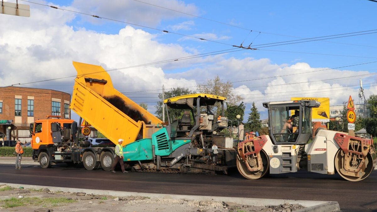    В Курске на 85% завершён ремонт дорог, запланированный на 2023 год