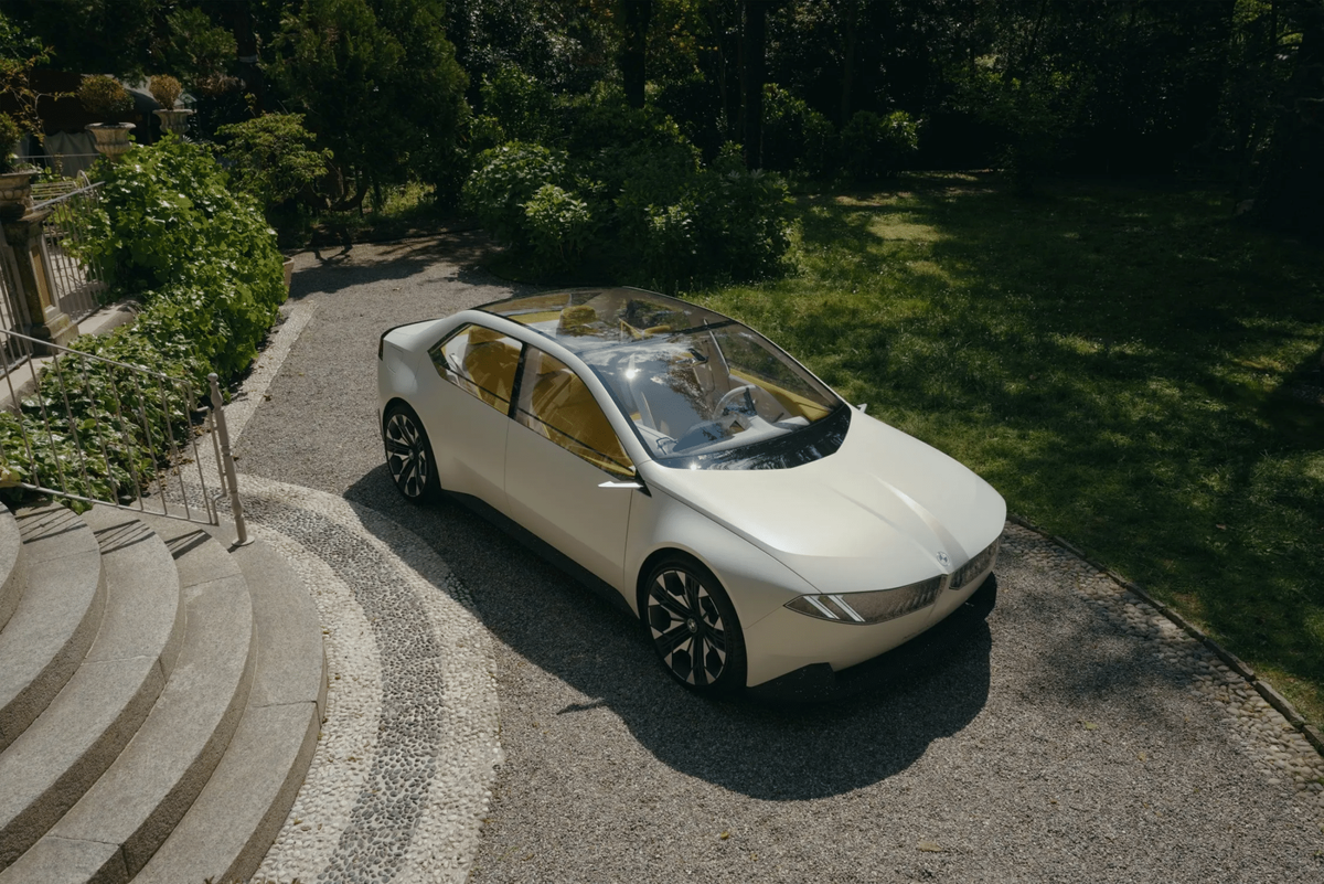    Электрический седан Vision Neue Klasse / © BMW