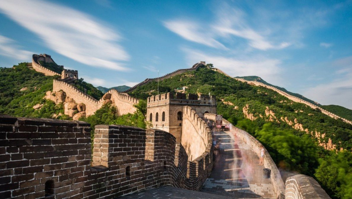 Когда говорят Великая Стена, все представляют себе вот такое