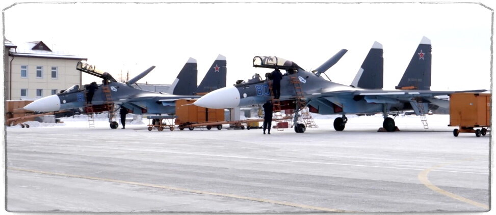 Источник: ТК Звезда. В кадре новенькие Су-30СМ2, первая партия из четырёх машин, которые поставили ВМФ.