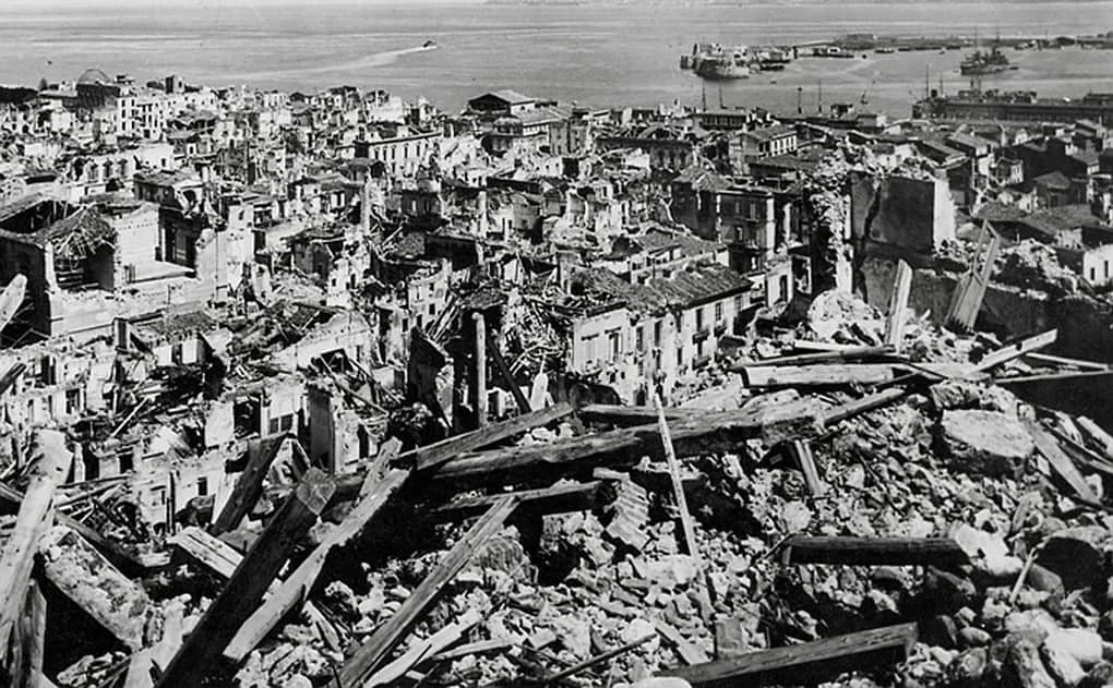 Какая столица была разрушена в 1948. Землетрясение на Сицилии 1908. Мессинское землетрясение 1908. 28 Декабря 1908 Мессинское землетрясение. Землетрясение в Мессине 1908 Сицилия