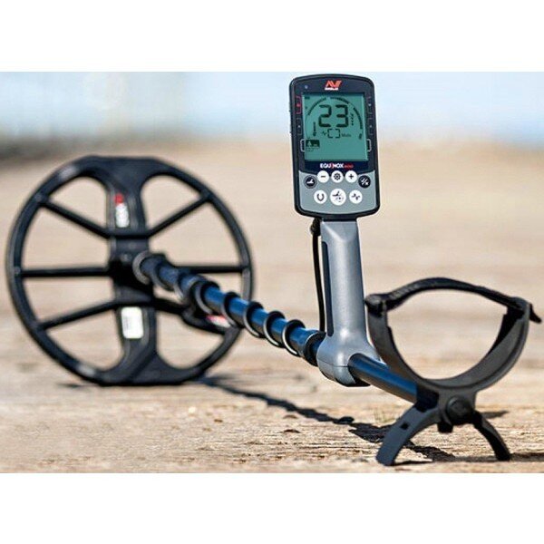 Equinox собственной персоны