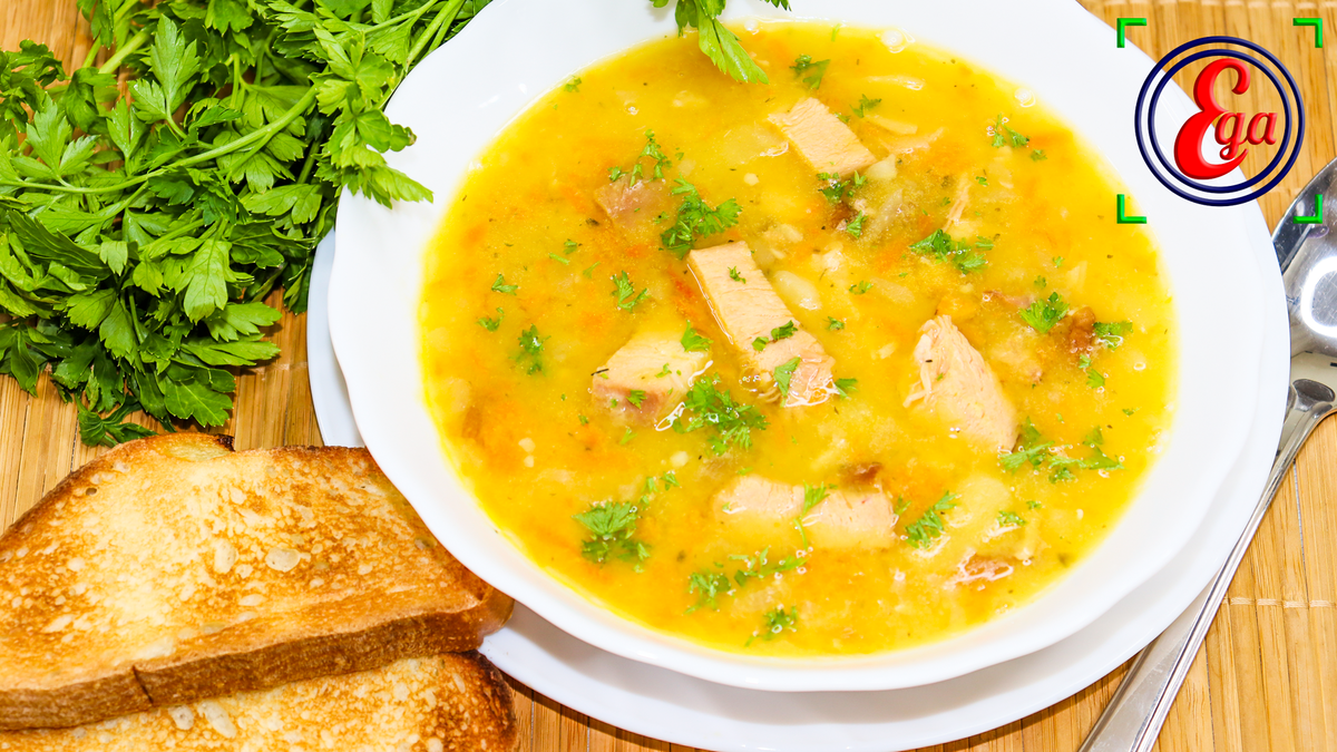 Рецепт сытного куриного супа с вермишелью в мультиварке Поларис