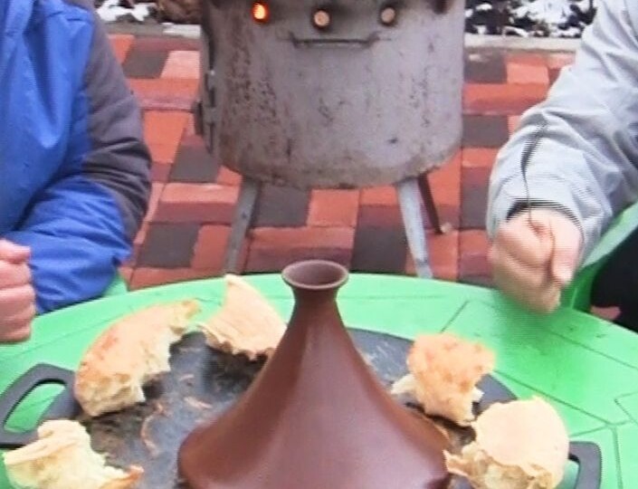 Курица с грибами в таджине