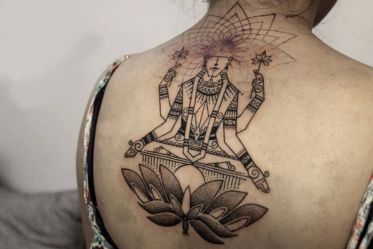 Индийские татуировки: виды, символизм, эскизы — азинский.рф