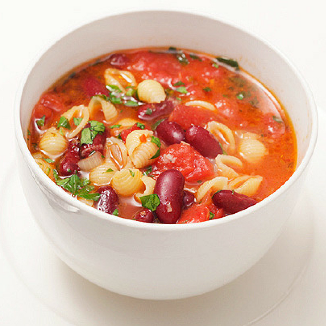 Лобахашу. Суп фасолада. Суп фасоль ребенку. Фасолевый суп с копченостями. Суп фасолевый в томатном соусе.