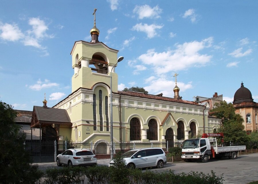 Собор  Покрова Пресвятой Богородицы — кафедральный собор Донской и Кавказской  епархии Русской Православной старообрядческой Церкви