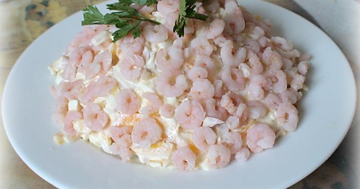 Морской салат с яйцами