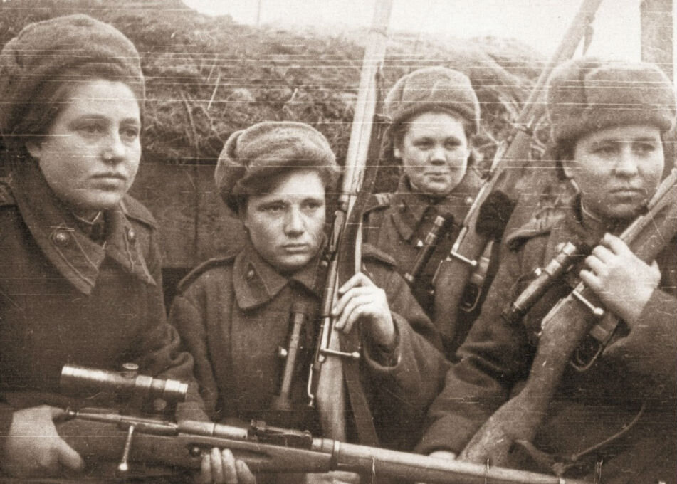 снайперская школа вешняки. снайперская винтовка павлюченко. девушки снайперы 3 ударной армии 1 белорусский фронт. советские женщины снайперы великой отечественной войны 1941-1945. снайперши вов женщины.