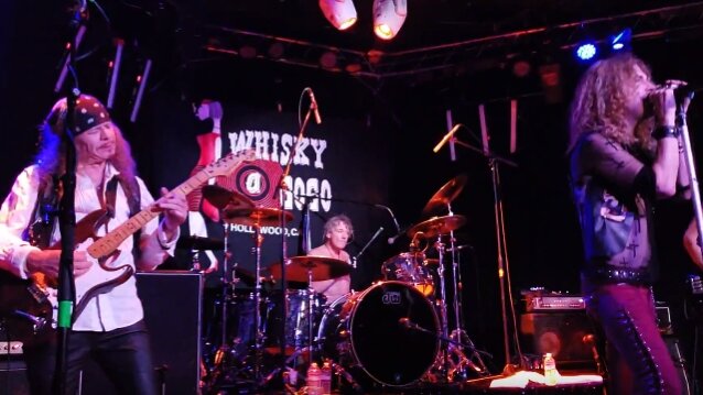 Напоминание: если у вас включён блокировщик рекламы, видео может не воспроизводиться, рекомендуем добавить канал в исключения, и тогда вы сможете наслаждаться всем контентом в полном объёме.