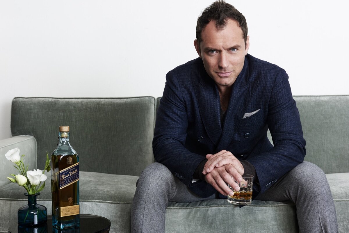                                  Джуд Лоу и алкоголь. (Фотография с сайта woman.ua) 