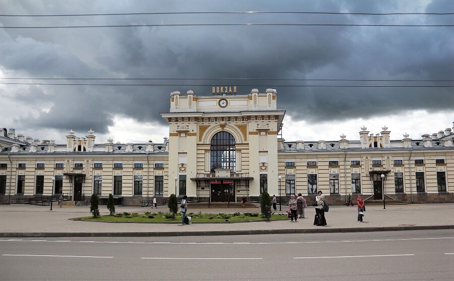 Здание Рыбинского вокзала. 