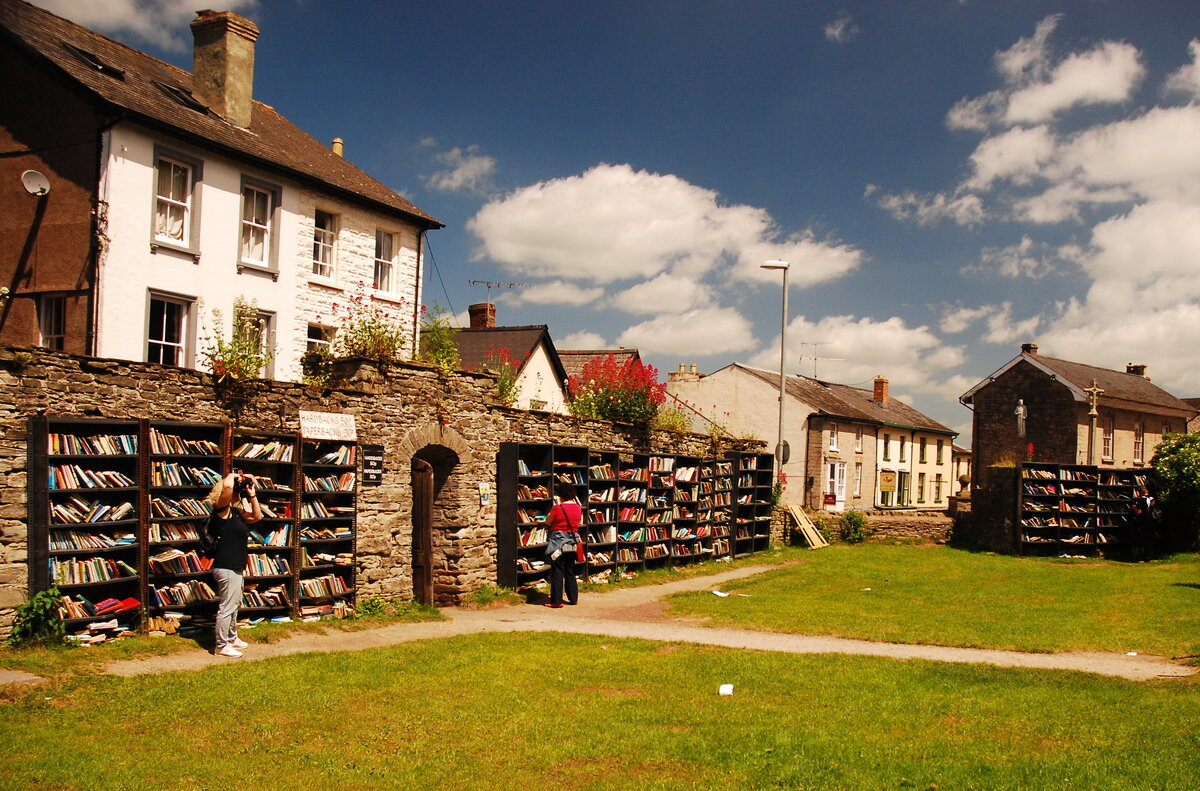 «Книжный город» Хей-он-Уай в Уэльсе