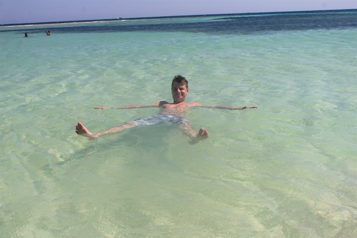 геншин мертвое море. море в паттайе грязное. купаются ли в красном море. египет море пляж купаются. красное море купаться.