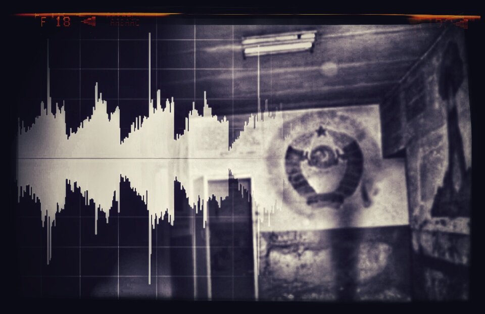 Таинственная "У-В-Б-76" вещает  с частоты 4625 кГц.