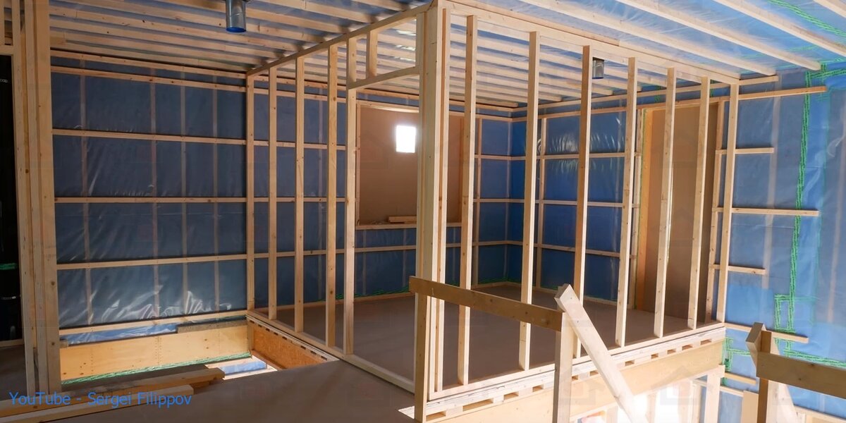 Как делаются перегородки в финском каркасном доме | ВИДЕОСТРОЙКА | Дзен