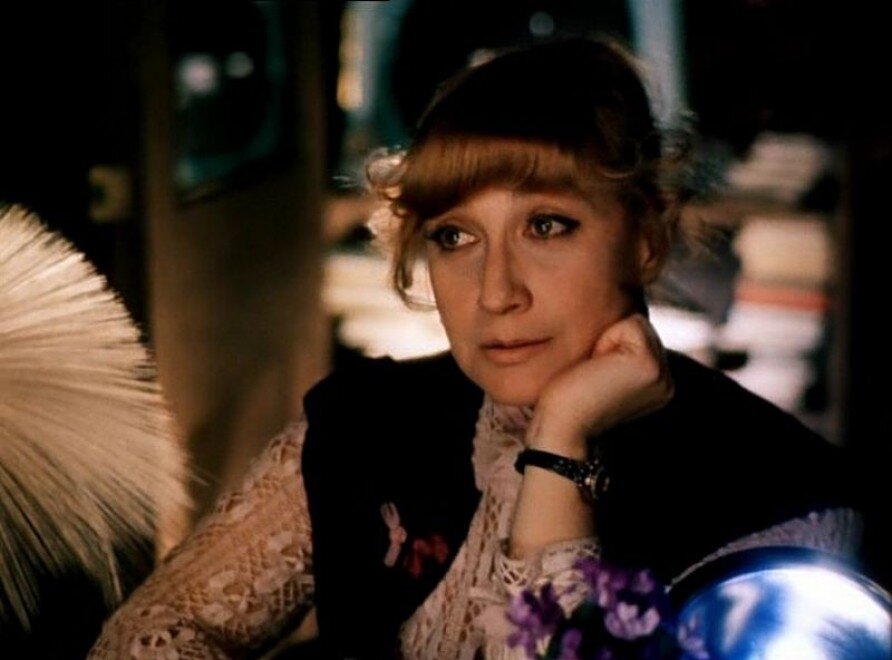 Кадр из фильма "Ищите женщину"