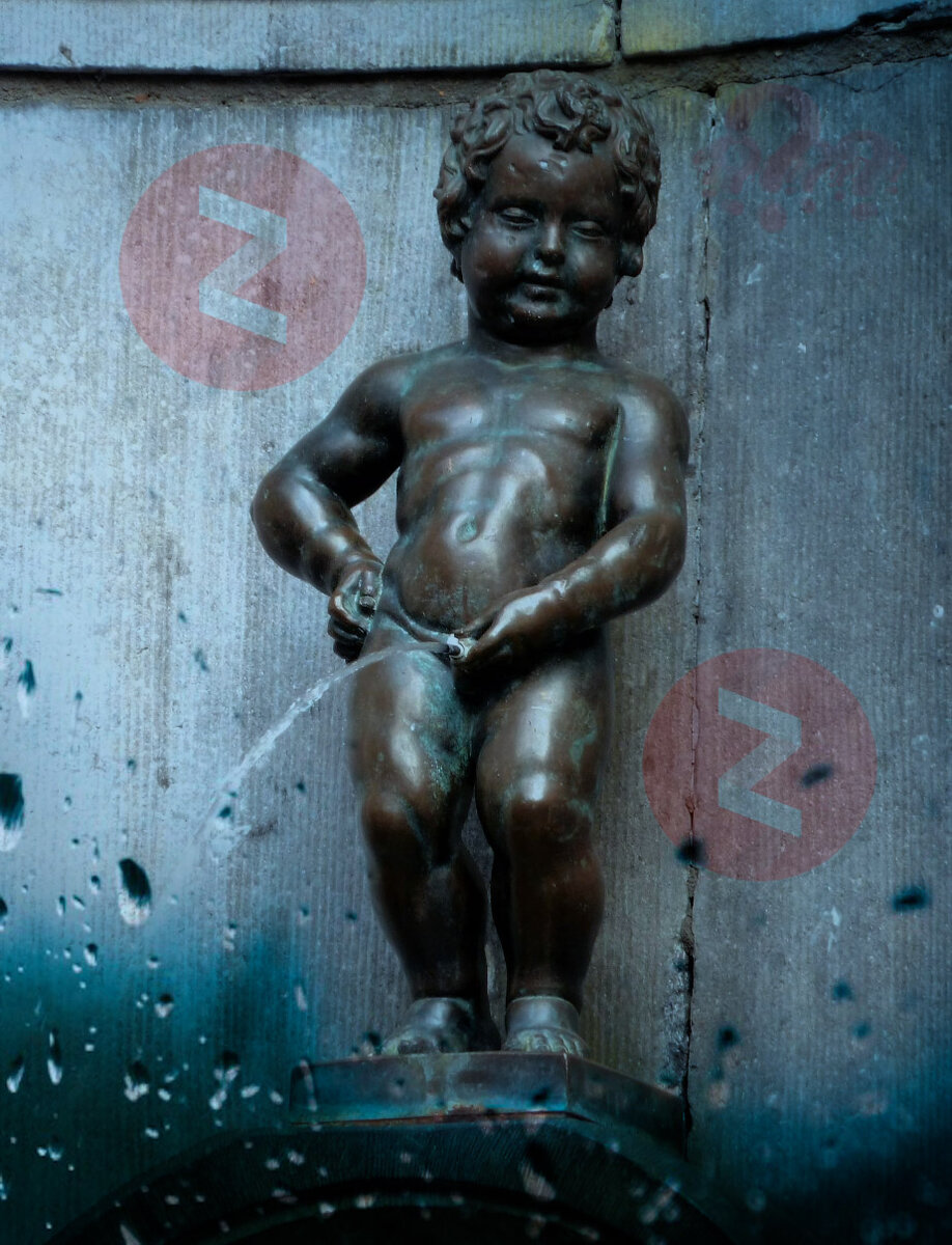 Писающий мальчик 