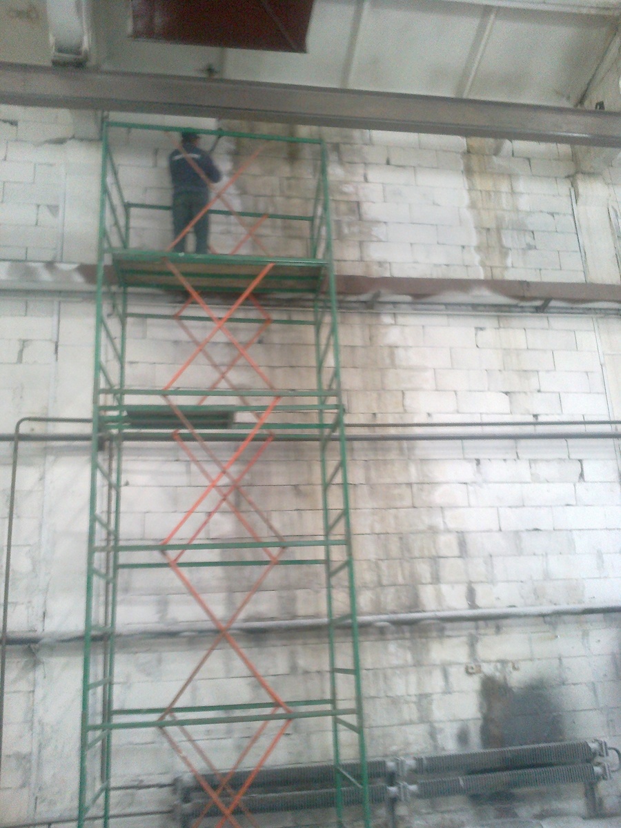 вот так бывает стену построили , а крышу забыли сделать.