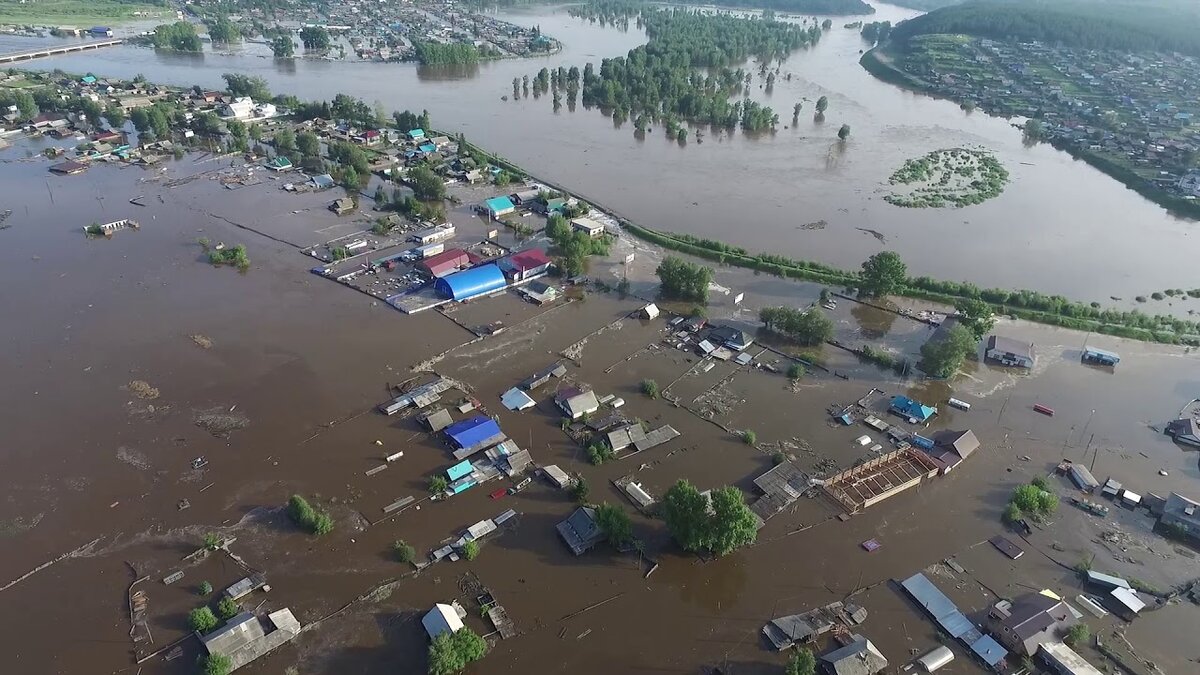 Откуда взялась вода и кто ответит за разрушения и гибель людей?