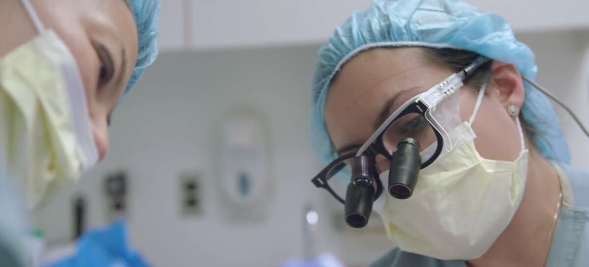 уважаемый пластический хирург