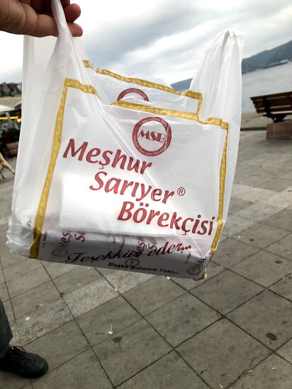 Meshur Sariyer Borekcisi. Стамбул.