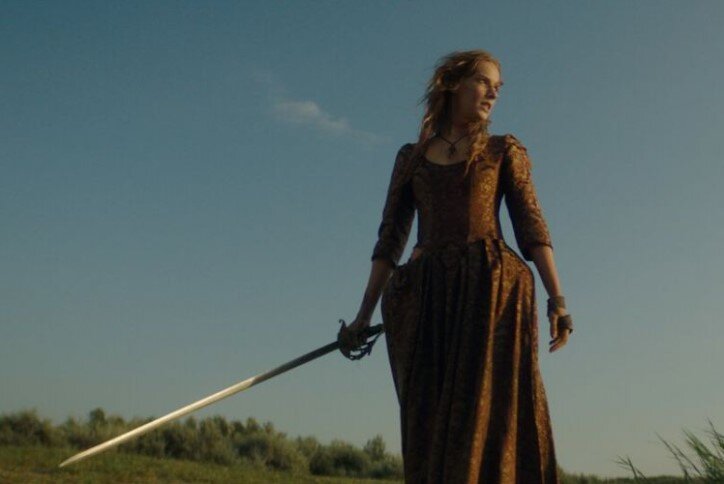 Грейс с мечом