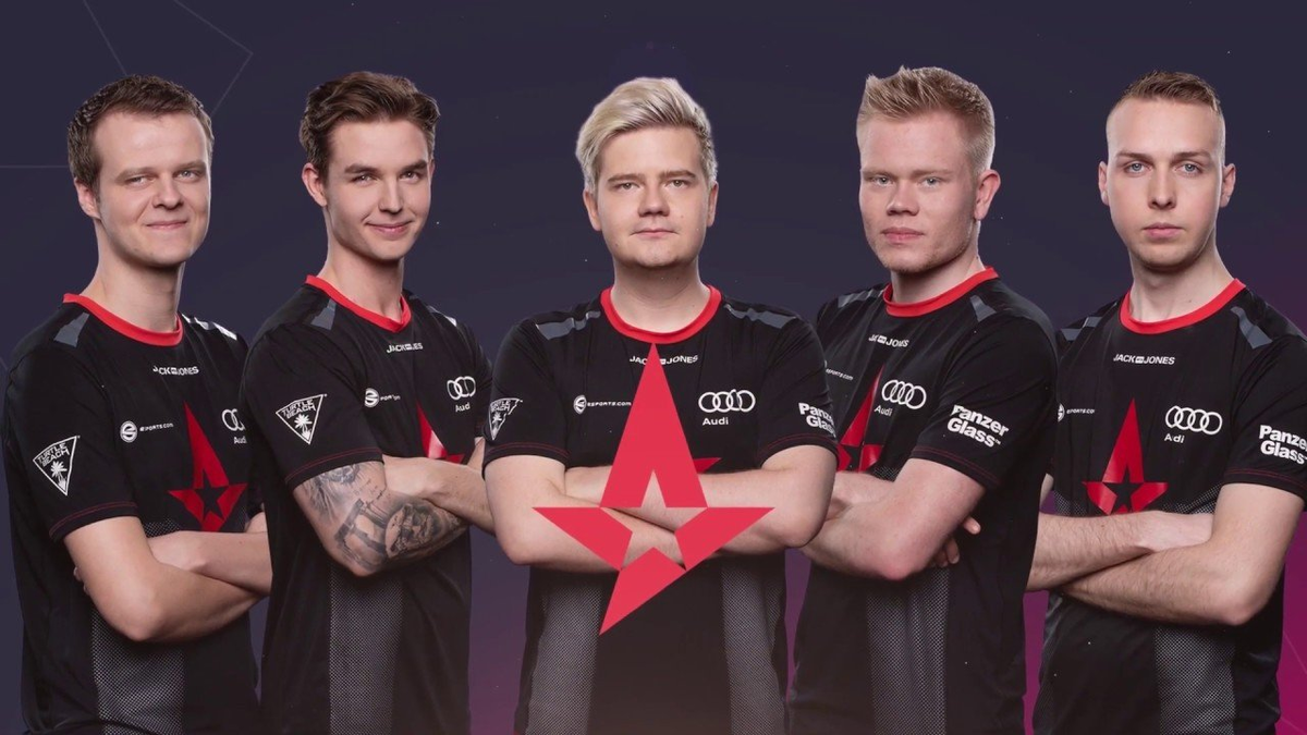 Датская команда Astralis, которая 3 года подряд побеждает в мейджорах — турнирах по CS:GO. Хочешь быть как они? Источник: https://astralis.gg/